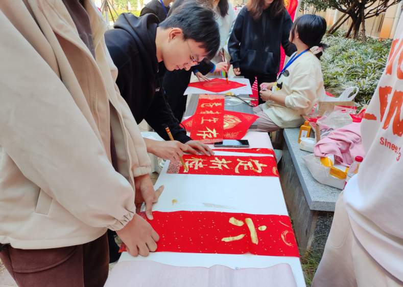 江西理工大学新春传统文化市集精彩纷呈_fororder_图片3 江西理工大学新春传统文化市集精彩纷呈_fororder_图片3